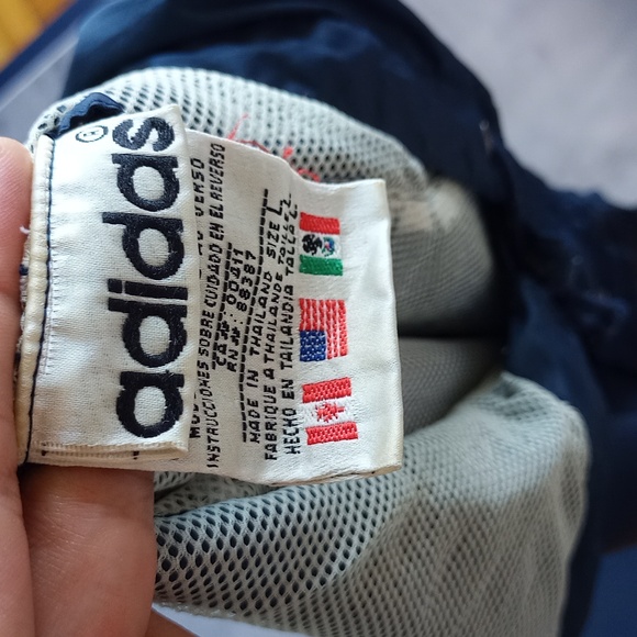 Vintage Adidas Button-Up Windbreaker - Picture 10 of 10